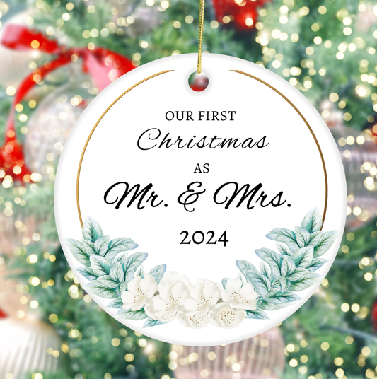 Romantic 1st Christmas Ornament - A Perfect Keepsake for Newlyweds and Holiday Gifting