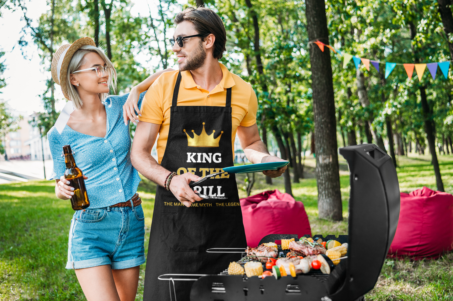 King of the Grill Bib Apron – The Ultimate Gift for Grilling Enthusiasts